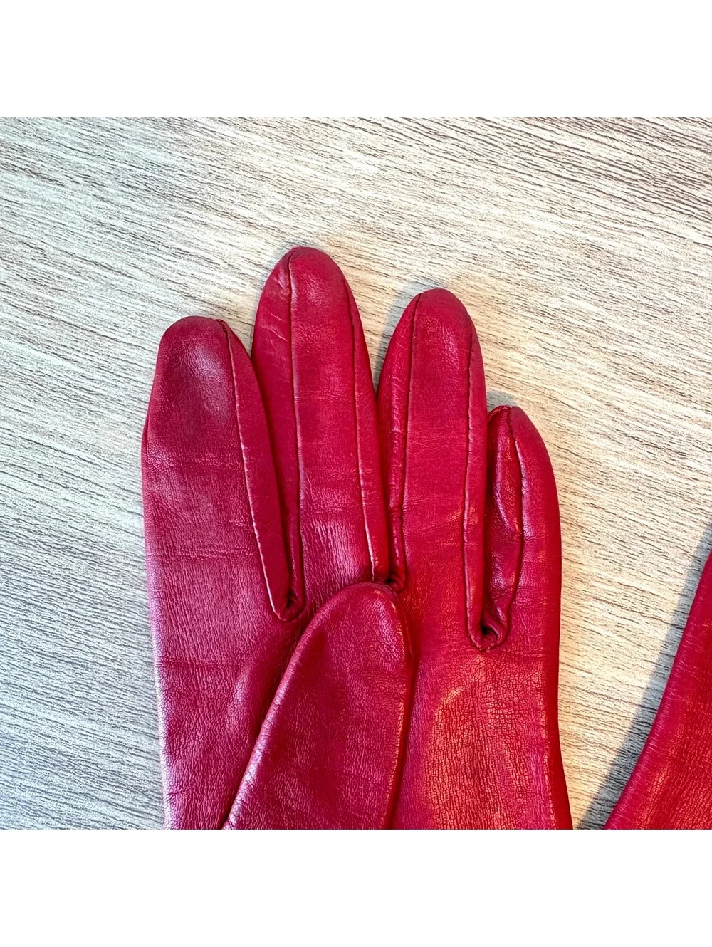 Vintage Red Genuine Leather Gloves Women’s Size 6.5 Soft Retro 1960s 1970s